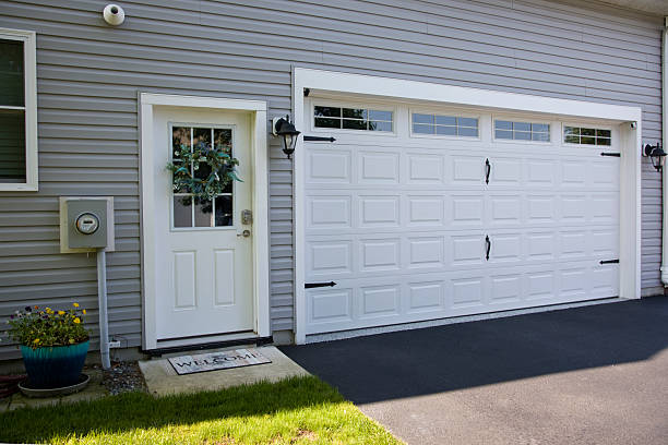 24/7 Emergency Garage Door Panel Replacement experts in Springdale, PA